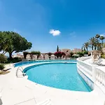 Zohra Sea View *